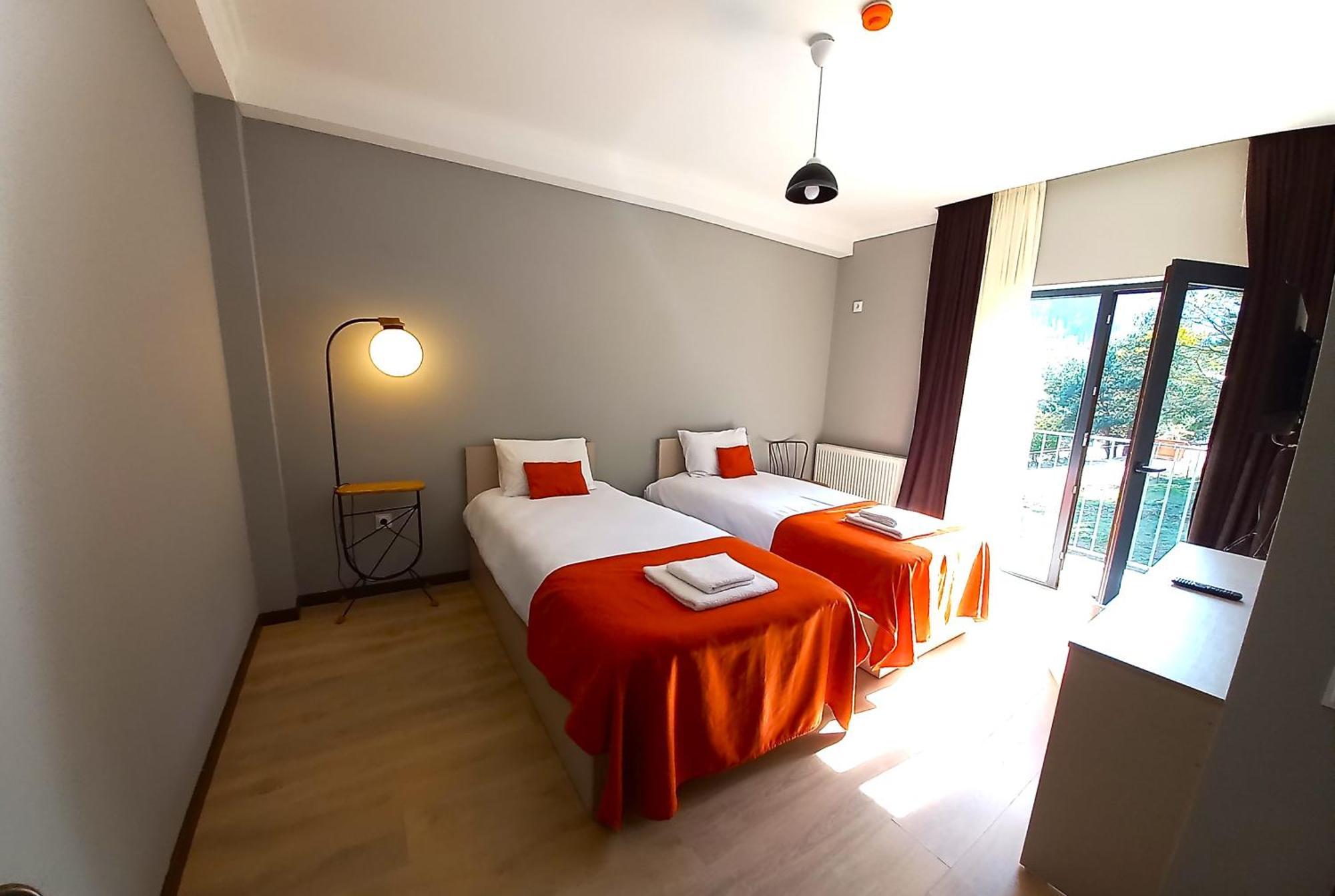 Holiday Borjomi Qvibisi Ngoại thất bức ảnh