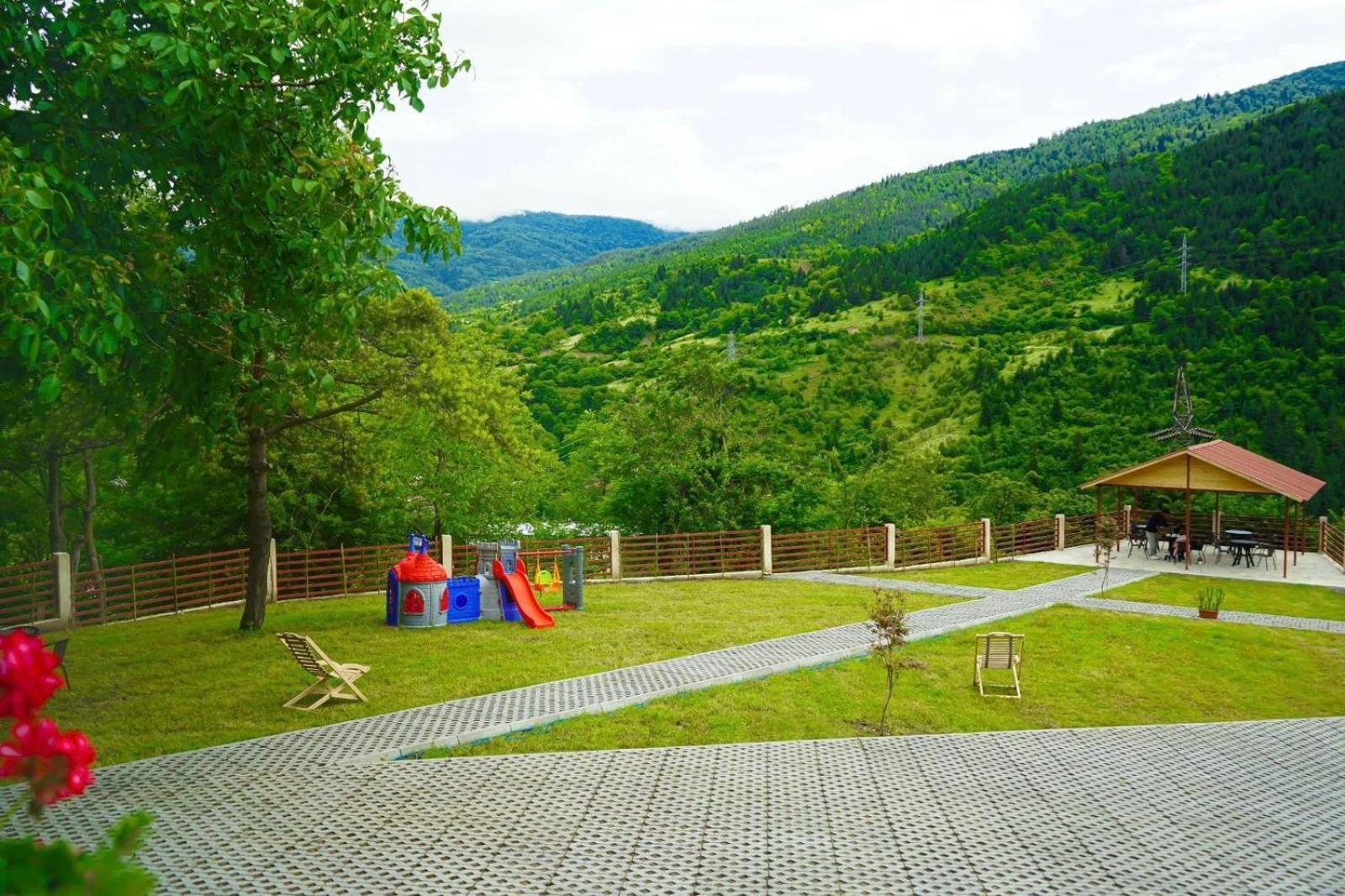 Holiday Borjomi Qvibisi Ngoại thất bức ảnh