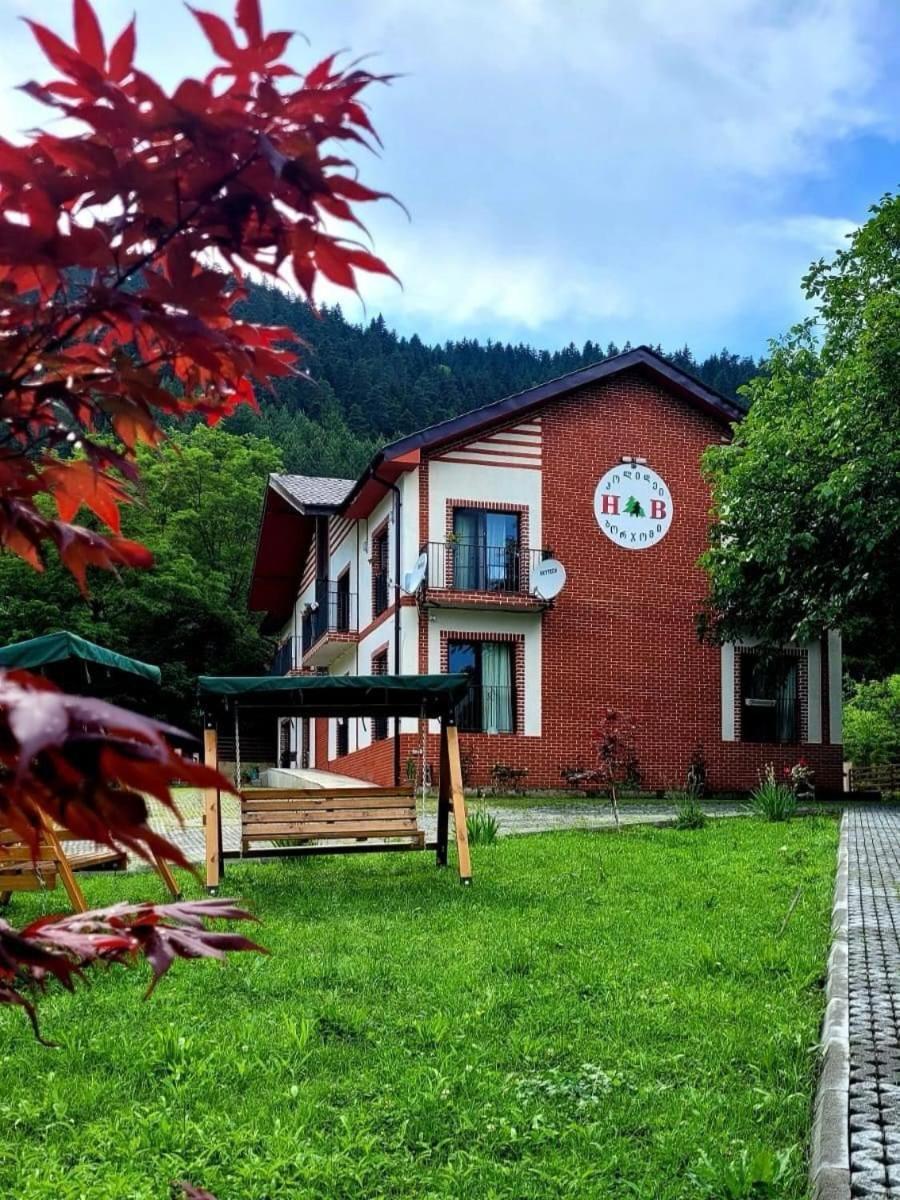 Holiday Borjomi Qvibisi Ngoại thất bức ảnh